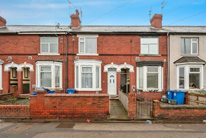 3 Bedroom Terraced House For Sale In Bentley Road, Bentley, Doncaster, DN5