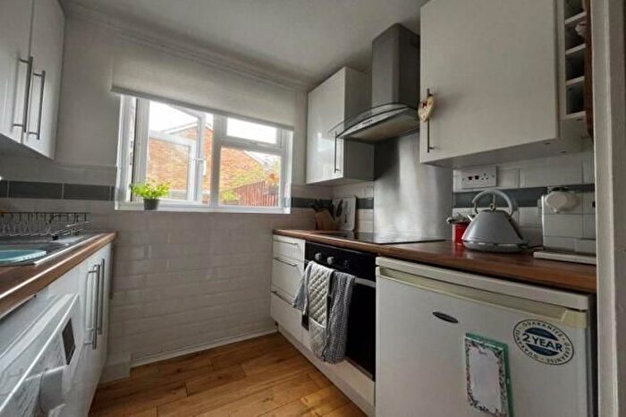 1 Bedroom Semi-Detached House To Rent In Yarnton, Kidlington, OX5