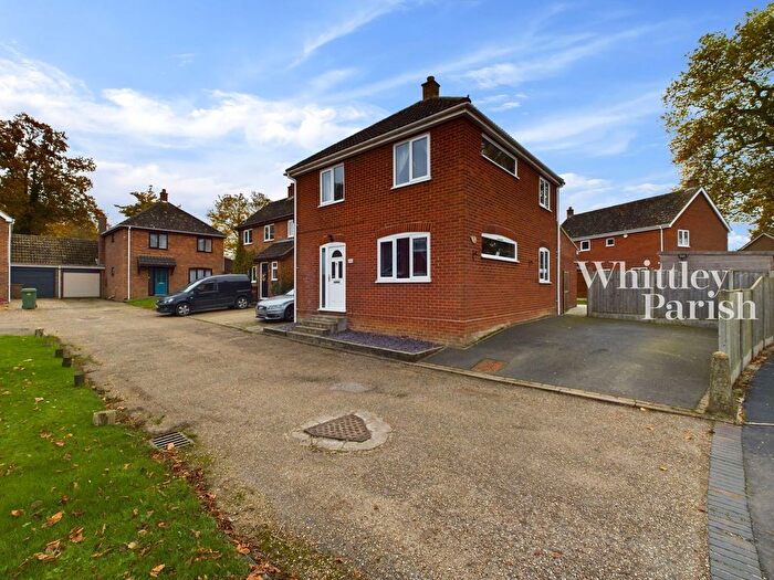 3 Bedroom Link Detached House For Sale In Merlewood, Dickleburgh, Diss, IP21