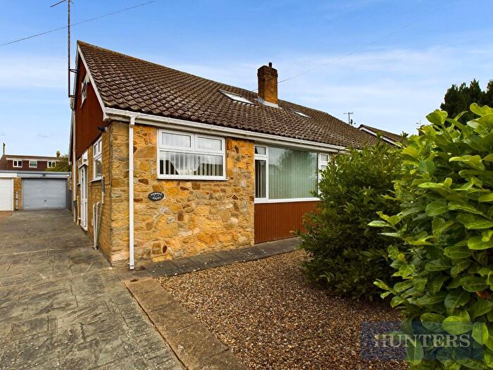 3 Bedroom Semi-Detached Bungalow For Sale In Penton Road, Cayton, Scarborough, YO11