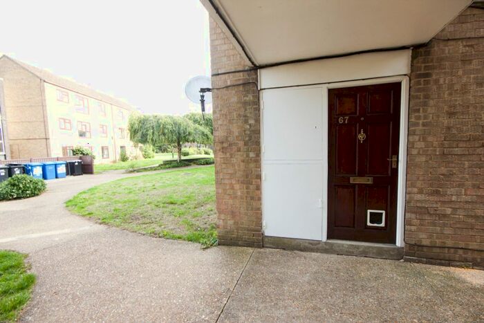 2 Bedroom Flat To Rent In Lakenfields, Norwich, NR1