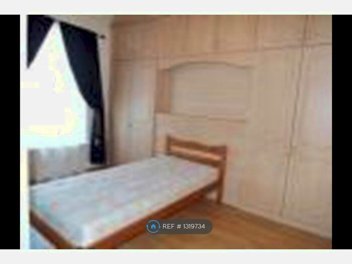 2 Bedroom Terraced House To Rent In Vauxhall Road, Sheffield, S9