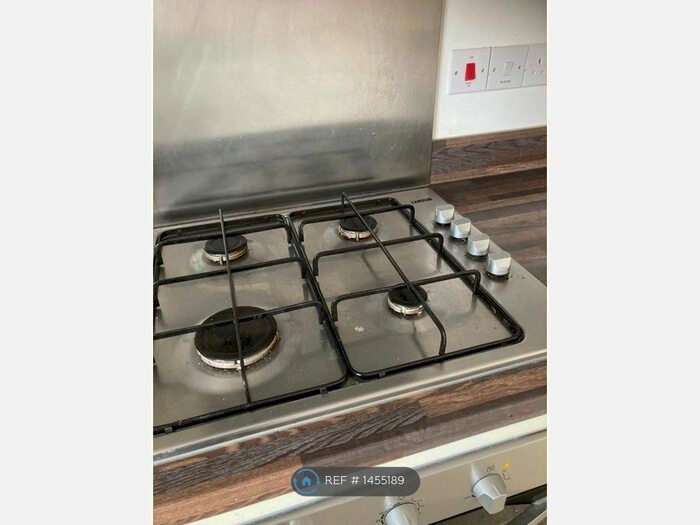 2 Bedroom Flat To Rent In Shoebridge Drive, Maidstone, ME17