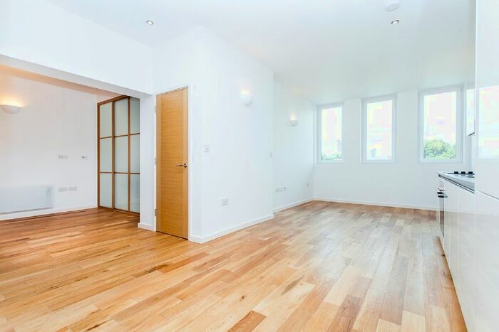 1 Bedroom Flat To Rent In Canning Road, London, E15