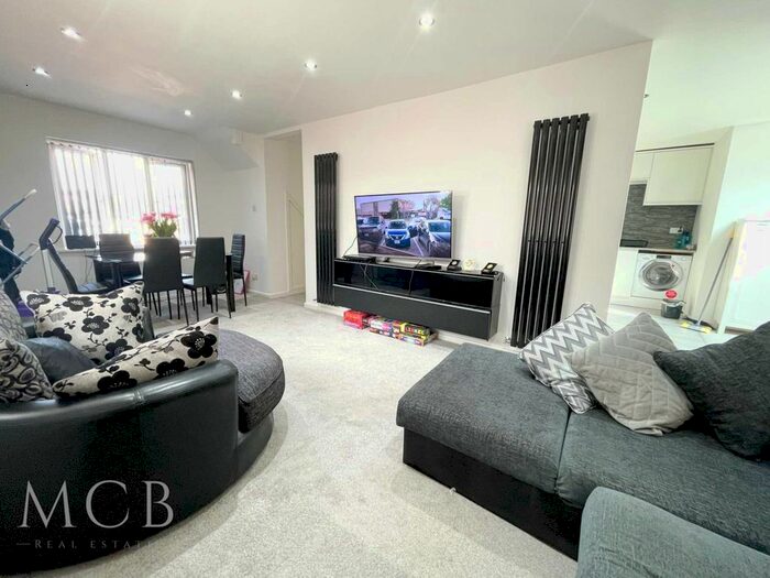 3 Bedroom Flat To Rent In Field End Road, Ruislip, HA4