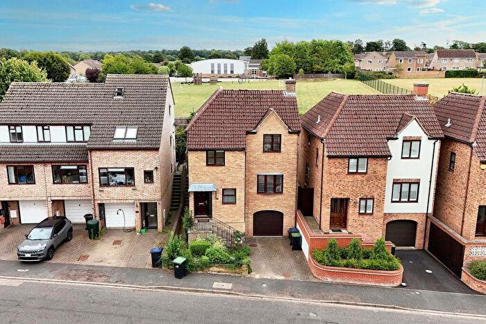 4 Bedroom Detached House For Sale In Crockfords Road, Newmarket, CB8