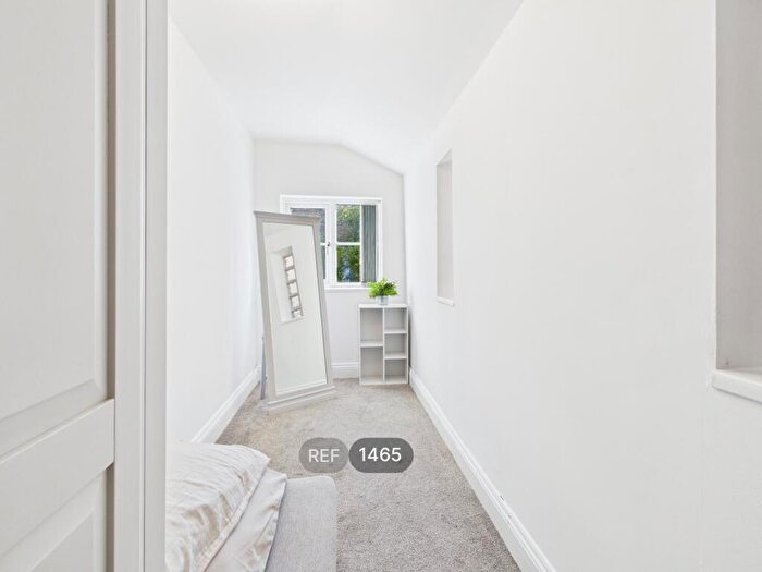 1 Bedroom Apartment To Rent In Pearson Park, Hull, HU5