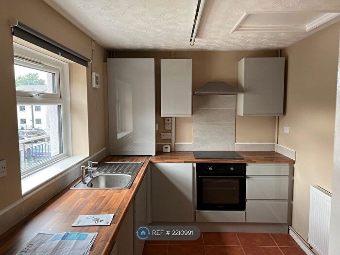 1 Bedroom Flat To Rent In Newland Dale, Chesterfield, S41