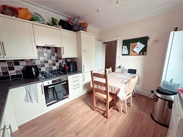5 Bedroom Property To Rent In St. Clements Street, Oxford, OX4