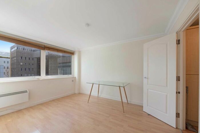 1 Bedroom Flat To Rent In Fitzroy Street, Fitzrovia, W1T