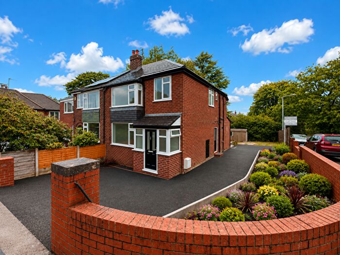 3 Bedroom Semi-Detached House For Sale In Links Road, Marple, Stockport, SK6