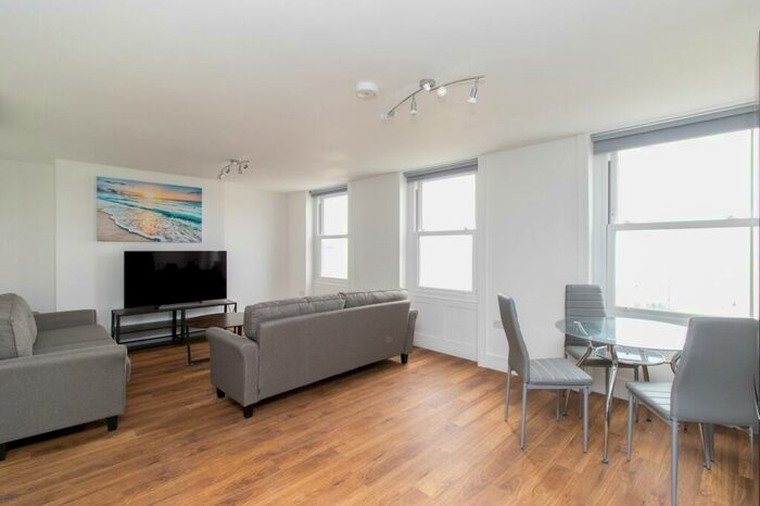 2 Bedroom Flat To Rent In Flat, Marine Gardens, Margate, CT9