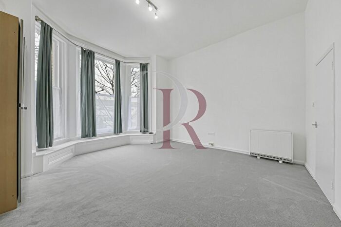 Studio To Rent In Fellows Road, Belsize Park, NW3