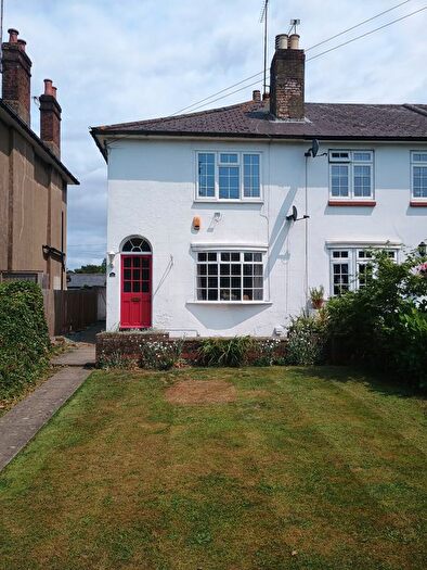3 Bedroom End Of Terrace House To Rent In Church Road, Leatherhead, KT22