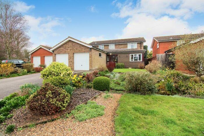 4 Bedroom Detached House For Sale In St. Johns Road, Moggerhanger, MK44