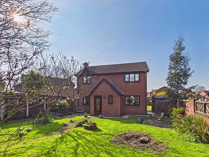4 Bedroom Detached House For Sale In Broadacre Park, Brough, HU15