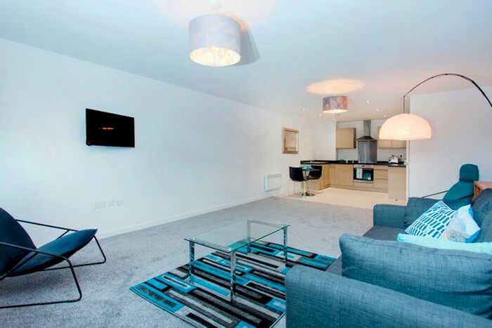 1 Bedroom Flat To Rent In Empire House, Bradford, BD1