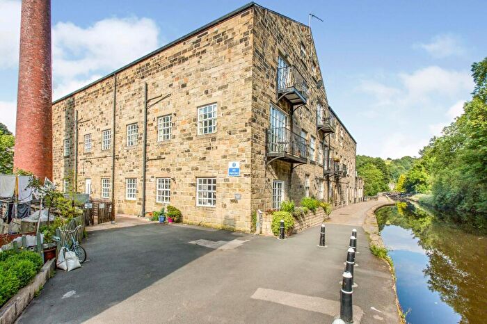 2 Bedroom Apartment For Sale In Hebble End, Hebden Bridge, West Yorkshire, HX7
