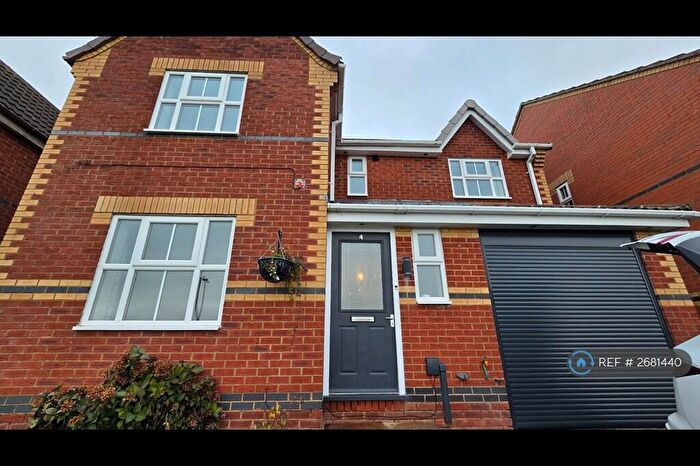 4 Bedroom Detached House To Rent In Gunnell Close, Kettering, NN15