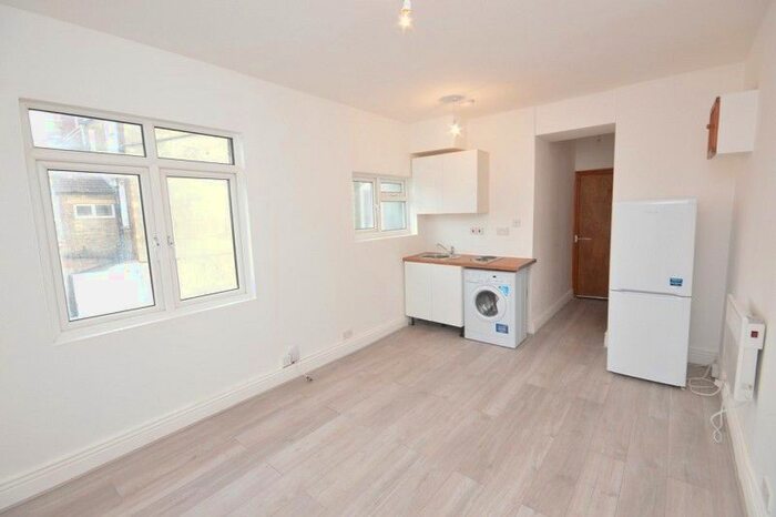 Property To Rent In High Street Colliers Wood, London, Greater London., SW19