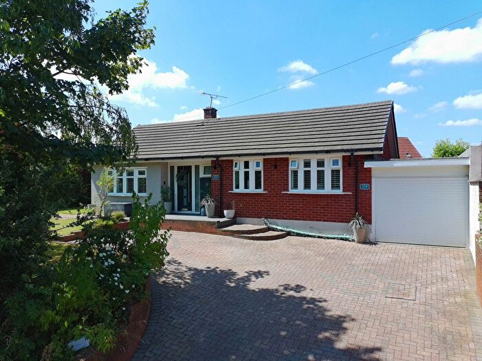2 Bedroom Bungalow For Sale In Broadway, Chadderton, OL9