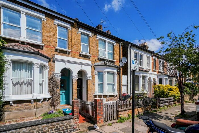 2 Bedroom Flat To Rent In Whitestile Road, Brentford, TW8