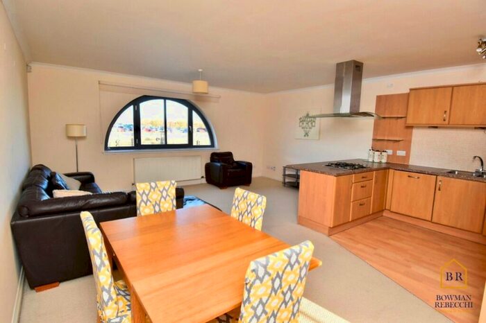 1 Bedroom Flat To Rent In James Watt Way, Greenock, Greenock, PA15