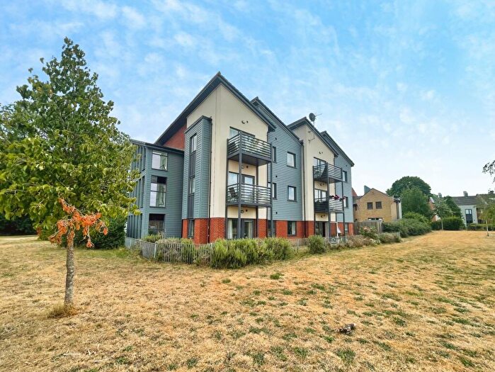 2 Bedroom Flat For Sale In Bedstone Road, Basingstoke, Hampshire, RG21
