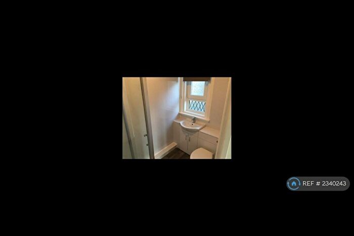 1 Bedroom Flat To Rent In Crosslet Road, Dumbarton, G82