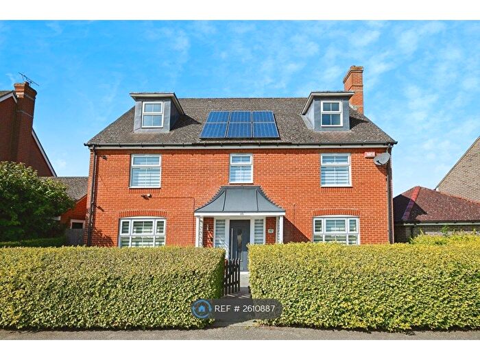 5 Bedroom Detached House To Rent In Rose Walk, Sittingbourne, ME10
