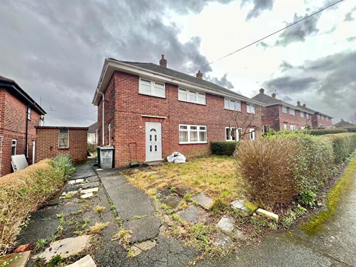 3 Bedroom Semi-Detached House For Sale In Coule Royd, Huddersfield, HD5