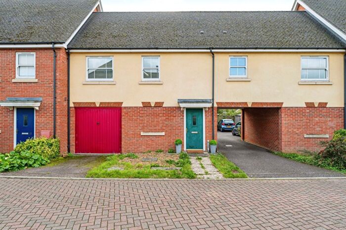 2 Bedroom Property For Sale In Days Meadow, Oakington, Cambridge, CB24