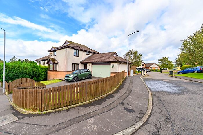 4 Bedroom Detached House For Sale In Swallow Brae, Inverkip, PA16