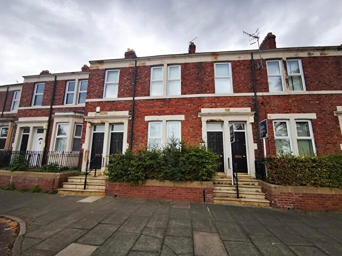 2 Bedroom Flat To Rent In Bensham Crescent, Gateshead, NE8