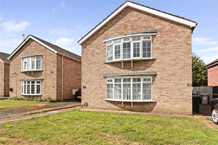 2 Bedroom Apartment To Rent In Picksley Crescent, Holton-Le-Clay, DN36