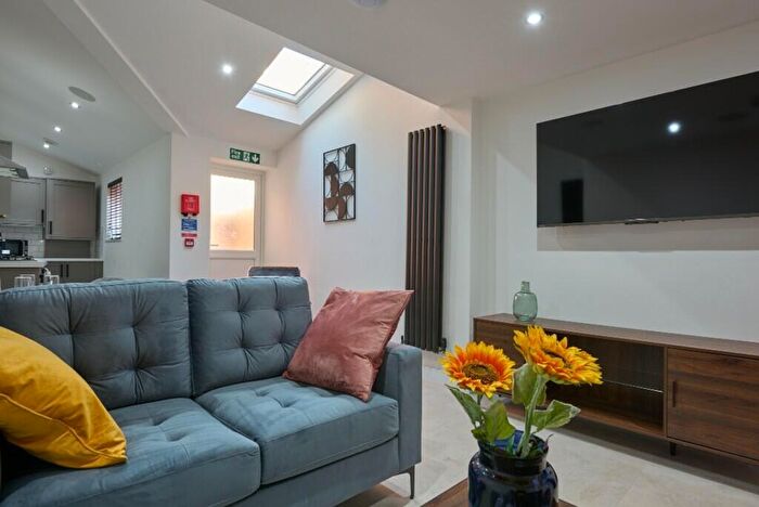 5 Bedroom House To Rent In Winn Street, Lincoln, LN2