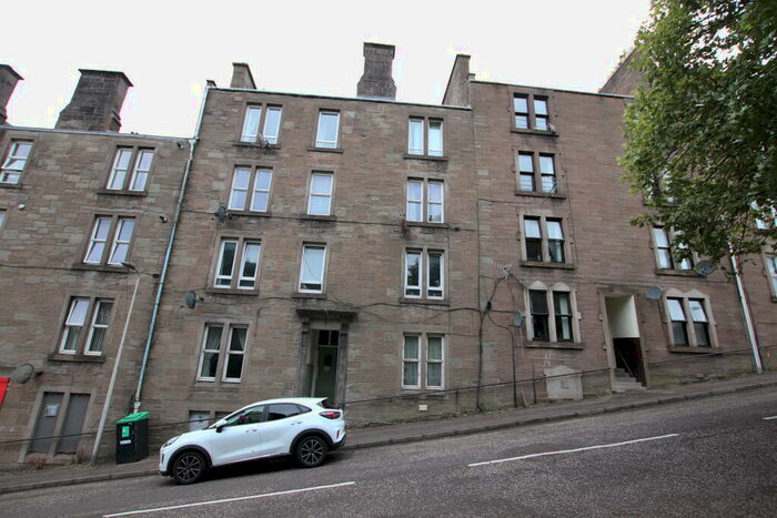 2 Bedroom Flat To Rent In Rosebery Street, Dundee, DD2