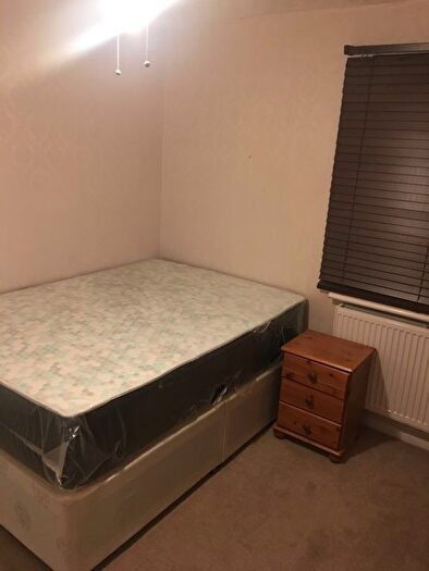 2 Bedroom Terraced House To Rent In Wedderburn Road, Barking, IG11