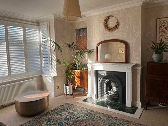 4 Bedroom Property For Sale In Mill Hill, Edenbridge, TN8