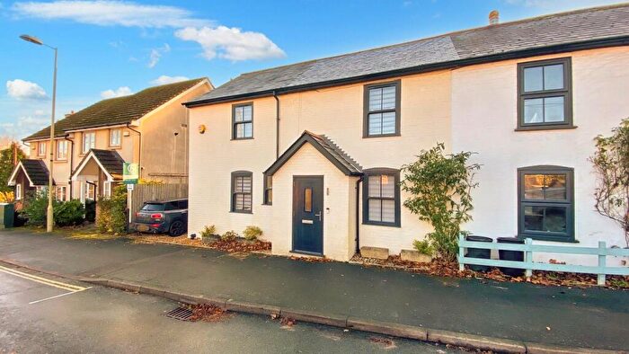 3 Bedroom Semi-Detached House For Sale In East Hill, Lymington, SO41