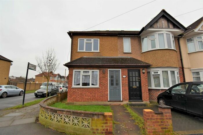 2 Bedroom End Of Terrace House To Rent In Hatherleigh Road, Ruislip Manor, Ruislip, HA4