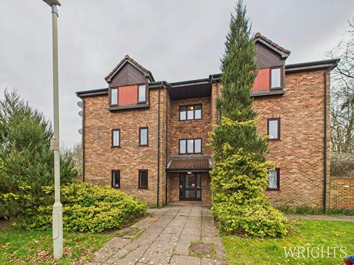 1 Bedroom Apartment To Rent In Leysdown, Welwyn Garden City, AL7