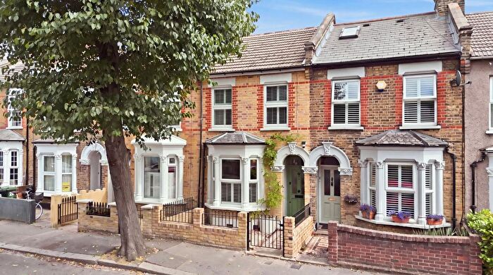 3 Bedroom Property For Sale In Cheneys Road, Leytonstone, E11