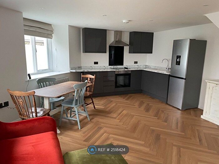 2 Bedroom Terraced House To Rent In The Gallery, Braunton, EX33