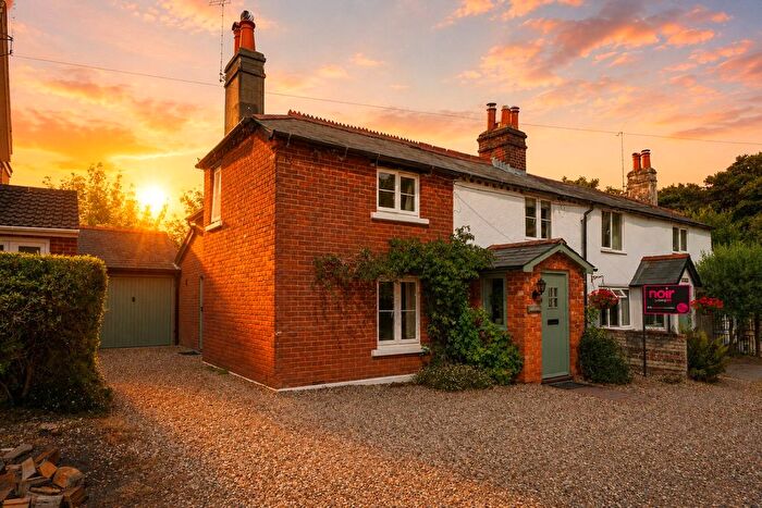 3 Bedroom Semi-Detached House For Sale In Palmers Lane, Burghfield Common, Reading, Berkshire, RG7