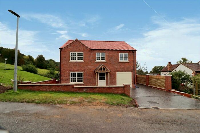 4 Bedroom Detached House For Sale In Saxby Hill, Saxby-All-Saints, Brigg, DN20