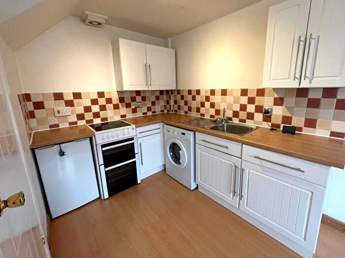 1 Bedroom Maisonette To Rent In Teal Wharf, Castle Marina, Nottingham, NG7