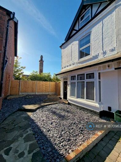 5 Bedroom Semi-Detached House To Rent In Sefton Road, Birmingham, B16