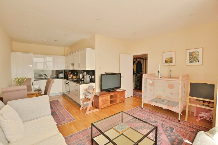 2 Bedroom Flat For Sale In The Panorama, Park Street, Ashford, Kent, TN24