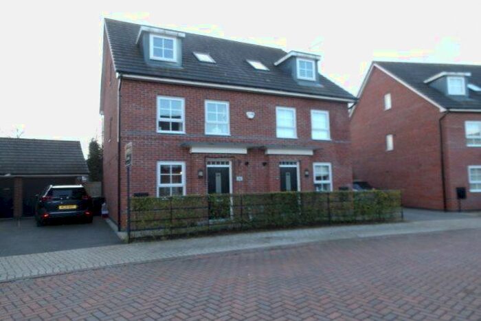 4 Bedroom Property To Rent In Lostock Gralam, Northwich, CW9